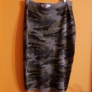Spandex Camouflage knit pencil skirt